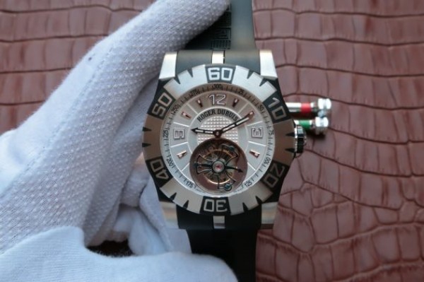 How to buy a Roger Dubuis replica watch in Democratic Republic of Congo?