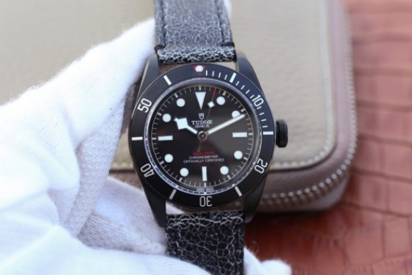 How to buy a Tudor clone watches online in Norfolk Island?