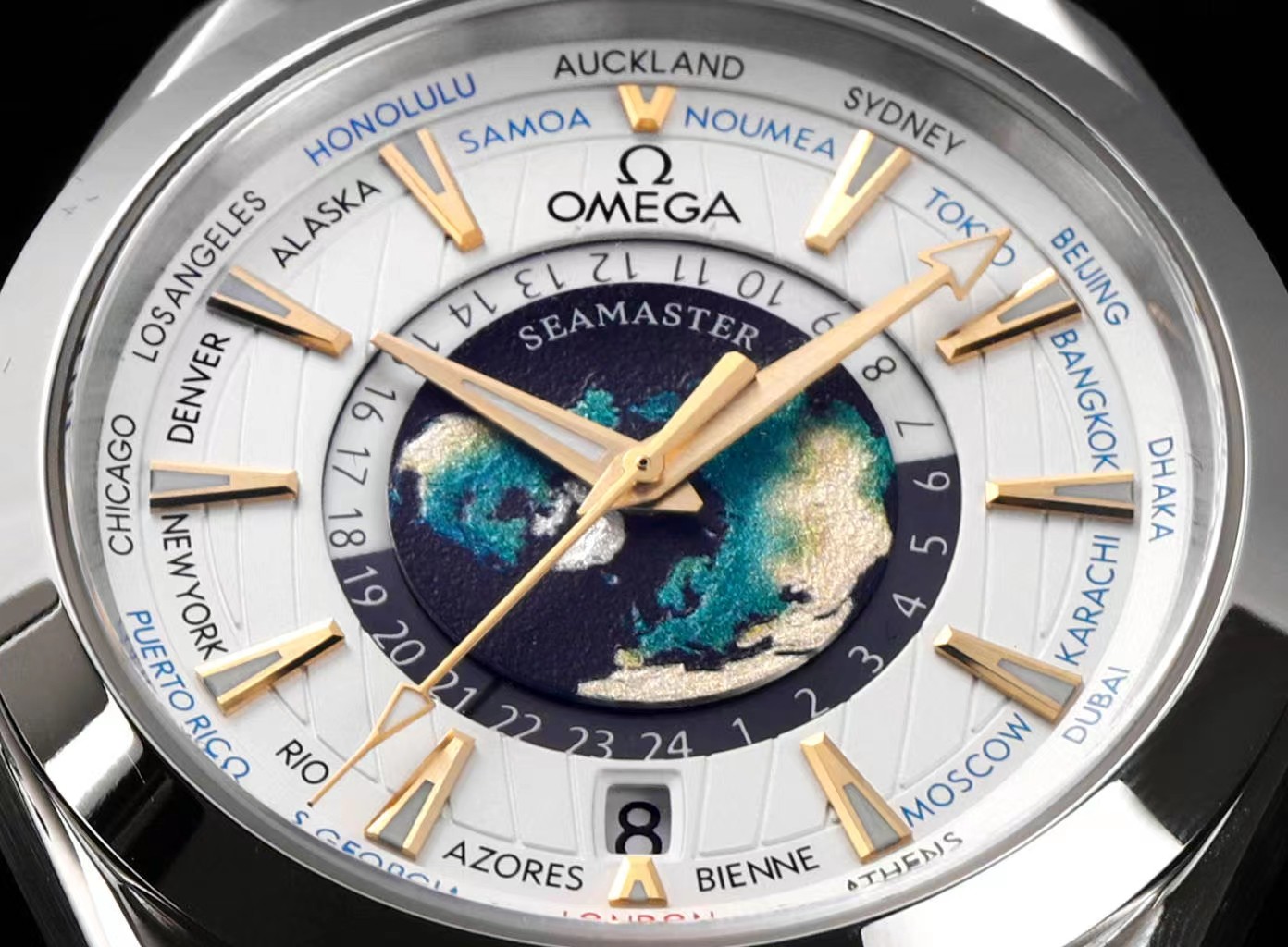 Omega Aqua Terra 150M - Co-Axial Master Chronometer GMT Worldtimer 43 mm