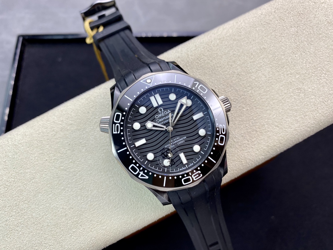 OMEGA Seamaster Diver 300M 42mm 