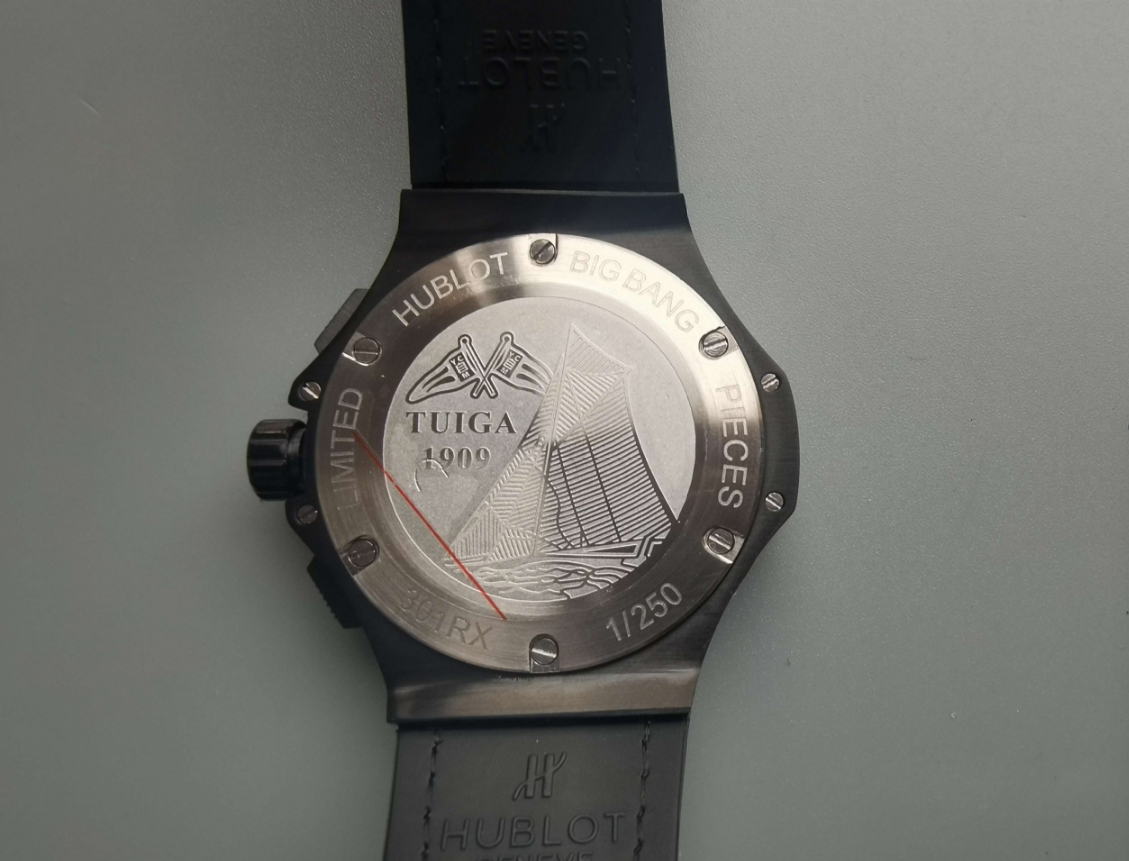 Hublot 44mm 301.AI.460.RX Men Quartz 44 MM - view 4