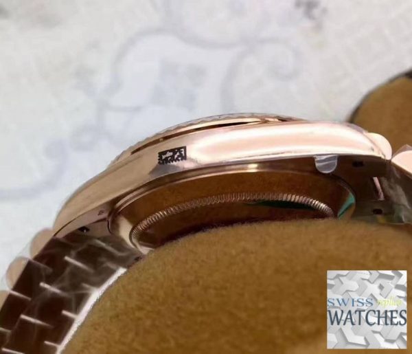 ROLEX DAY DATE GREEN DIAL SAPPHIRE CRYSTAL 40MM SWISS REPLICA 228235.6 - gallery