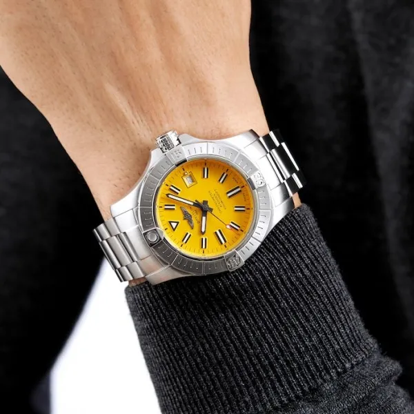 Breitling Avenger Men Automatic Yellow Stainless Steel Watch A17319101I1A1 - view 6