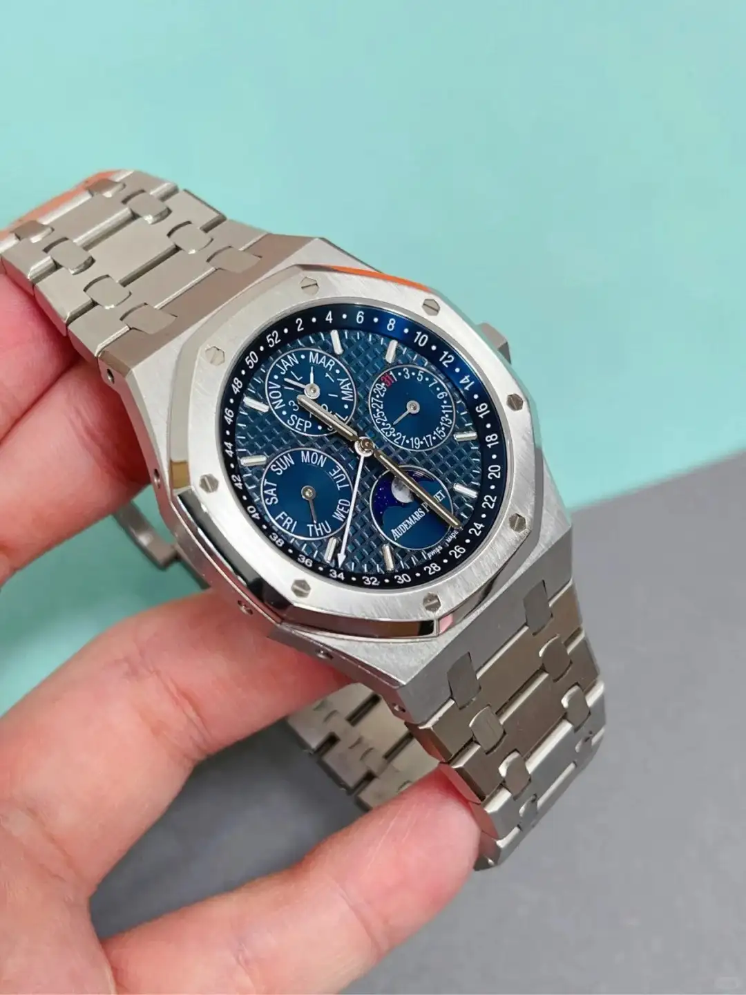 Audemars Piguet Royal Oak Perpetual Calendar Blue 26574ST.OO.1220ST.02 - gallery