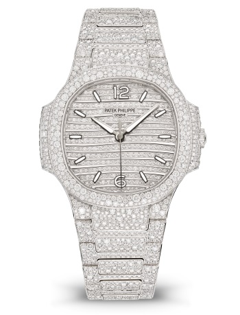 How to Style Your PATEK PHILIPPE Patek Philippe 7118/1450G-001- Nautilus Super Clone for Every Occasion