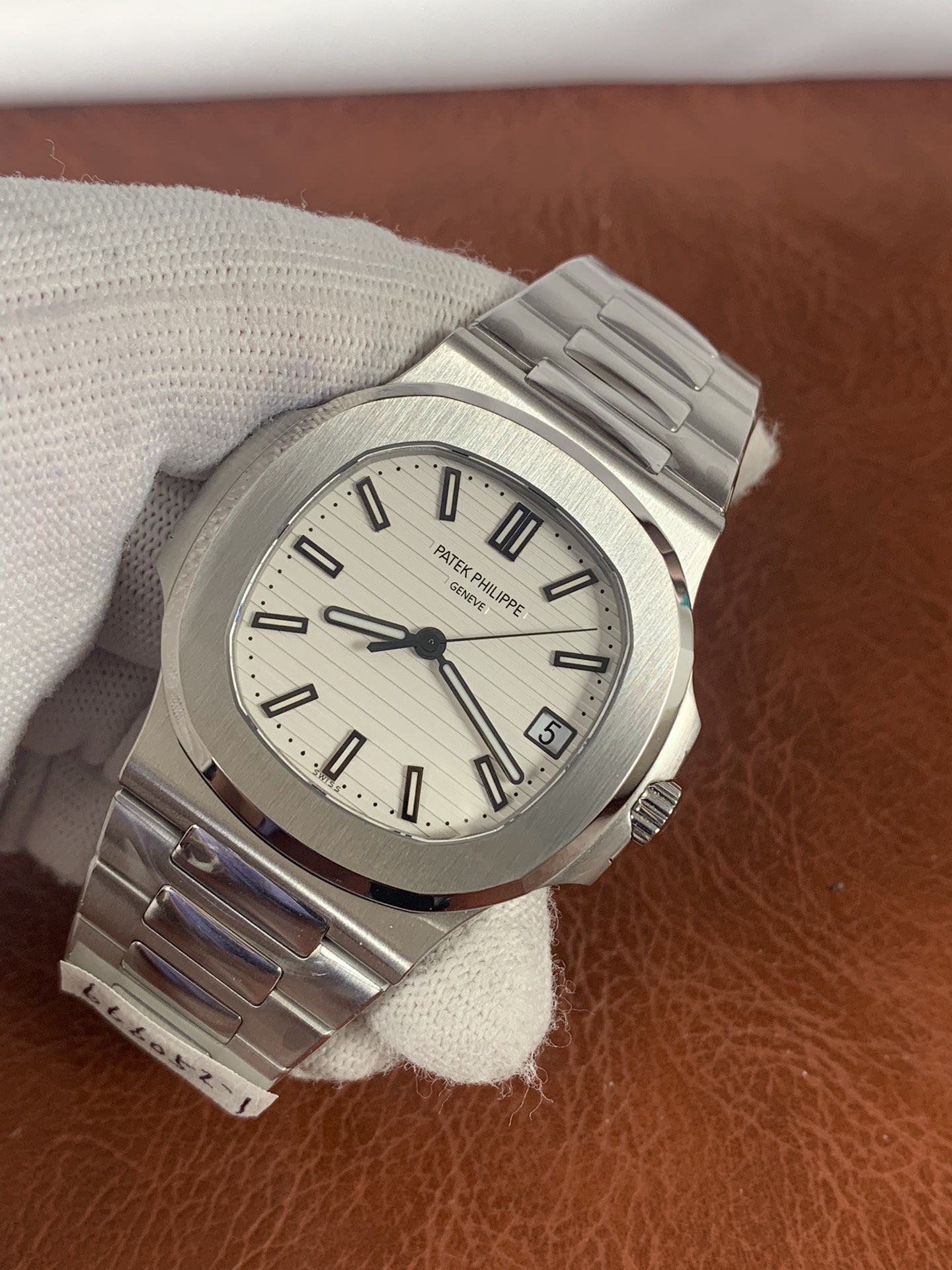 Patek Philippe Nautilus 5711/1A-011 - view 9