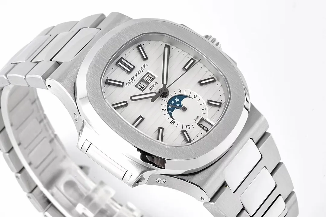 Patek Philippe Nautilus Silver Annual Calendar - view 5