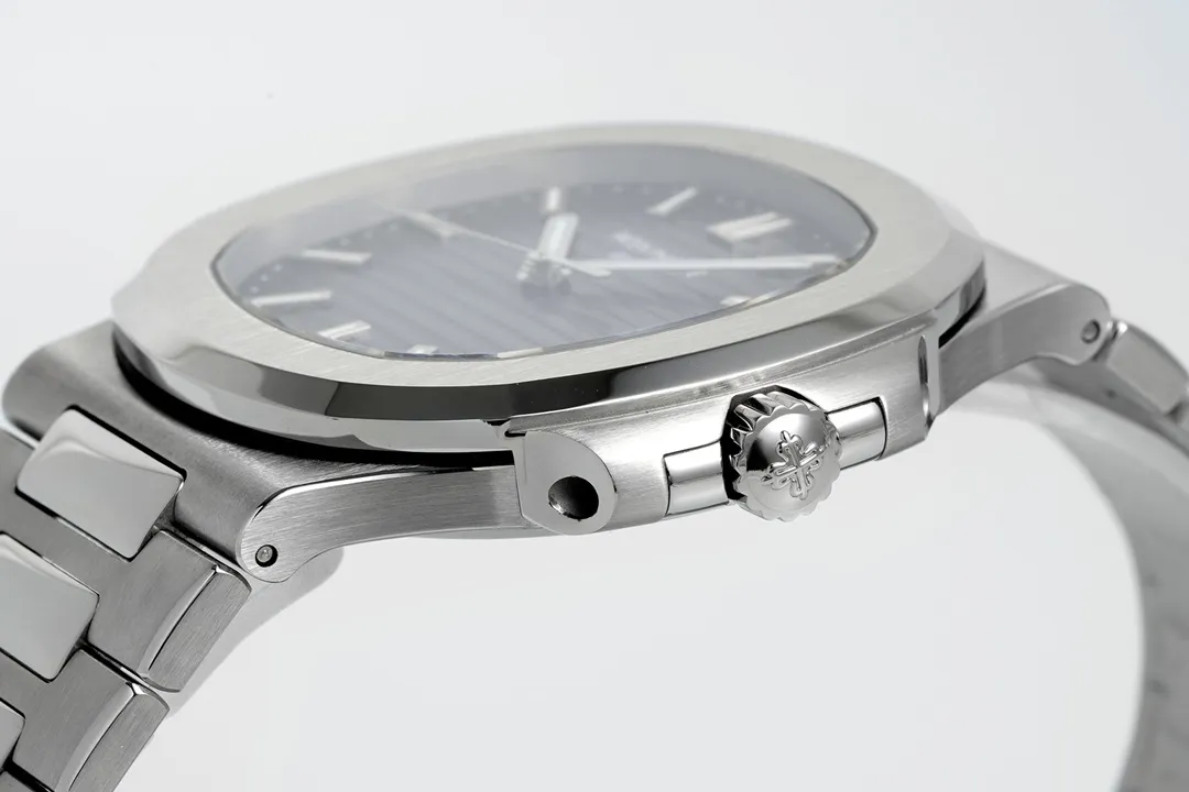 Patek Philippe 5811G Blue Nautilus Watch - view 8