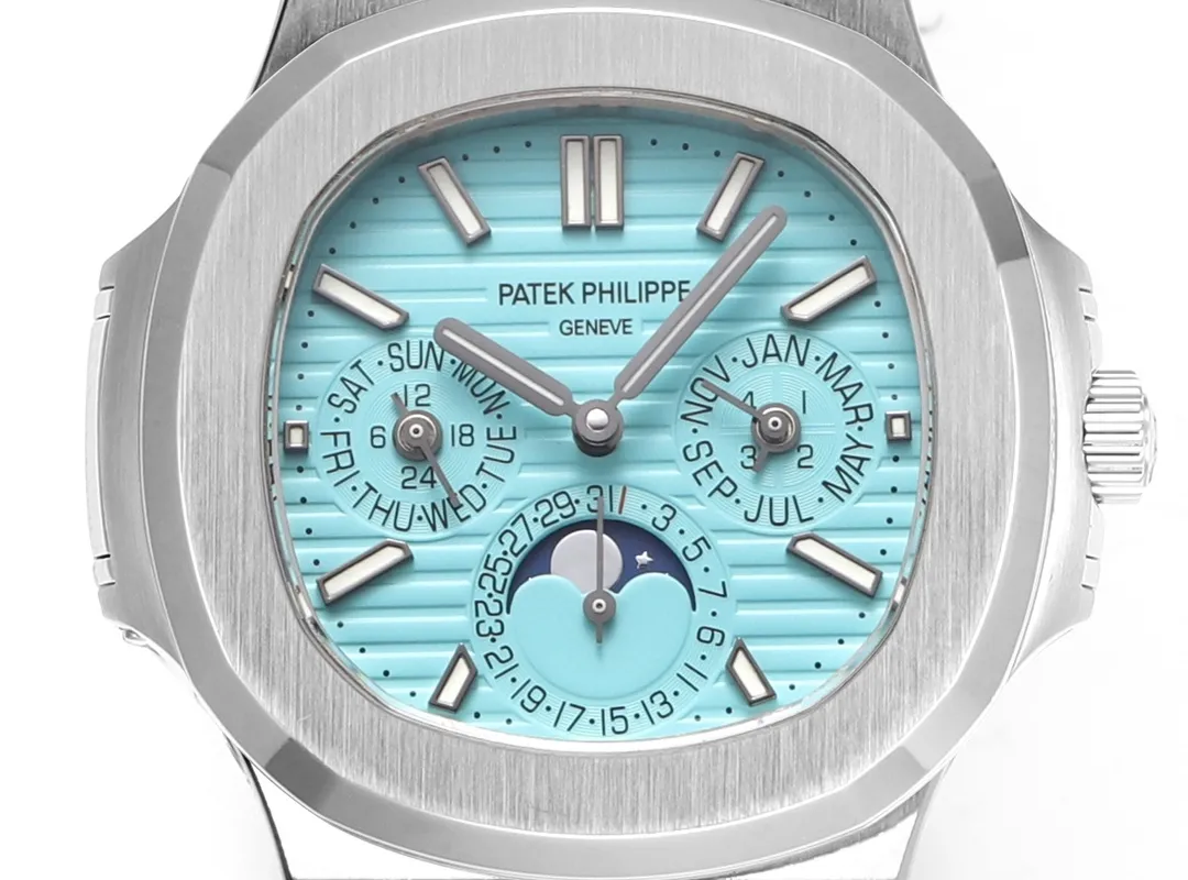 Patek Philippe Nautilus Blue Perpetual Calendar - view 3