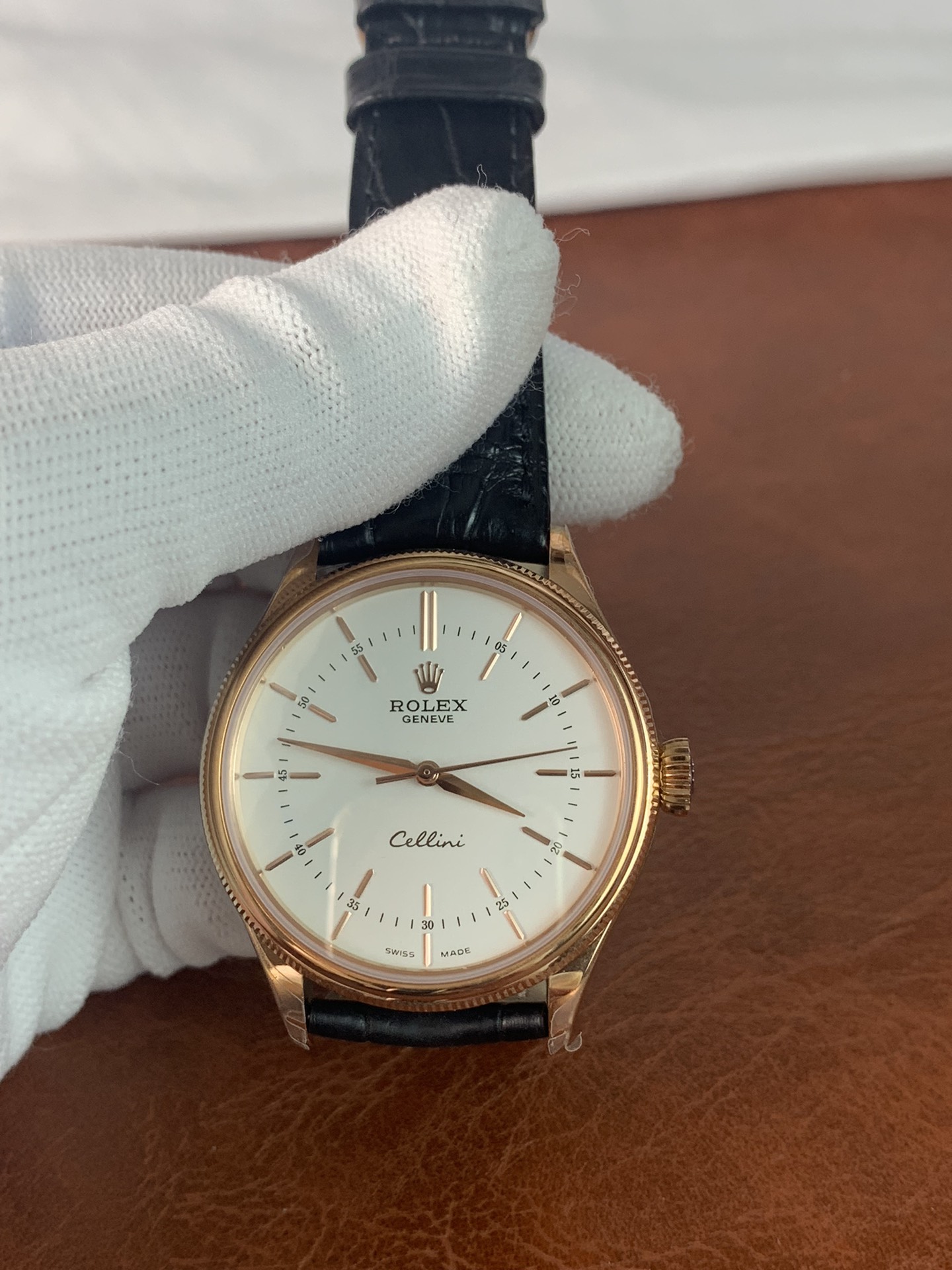 Rolex Rolex Cellini Time 39mm 50505-0021 vs The Original: A Detailed Comparison