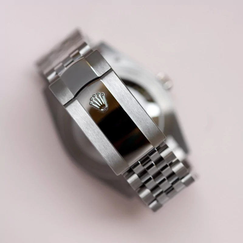 Rolex Datejust 41mm White Dial 126334 Jubilee Flutted - view 7