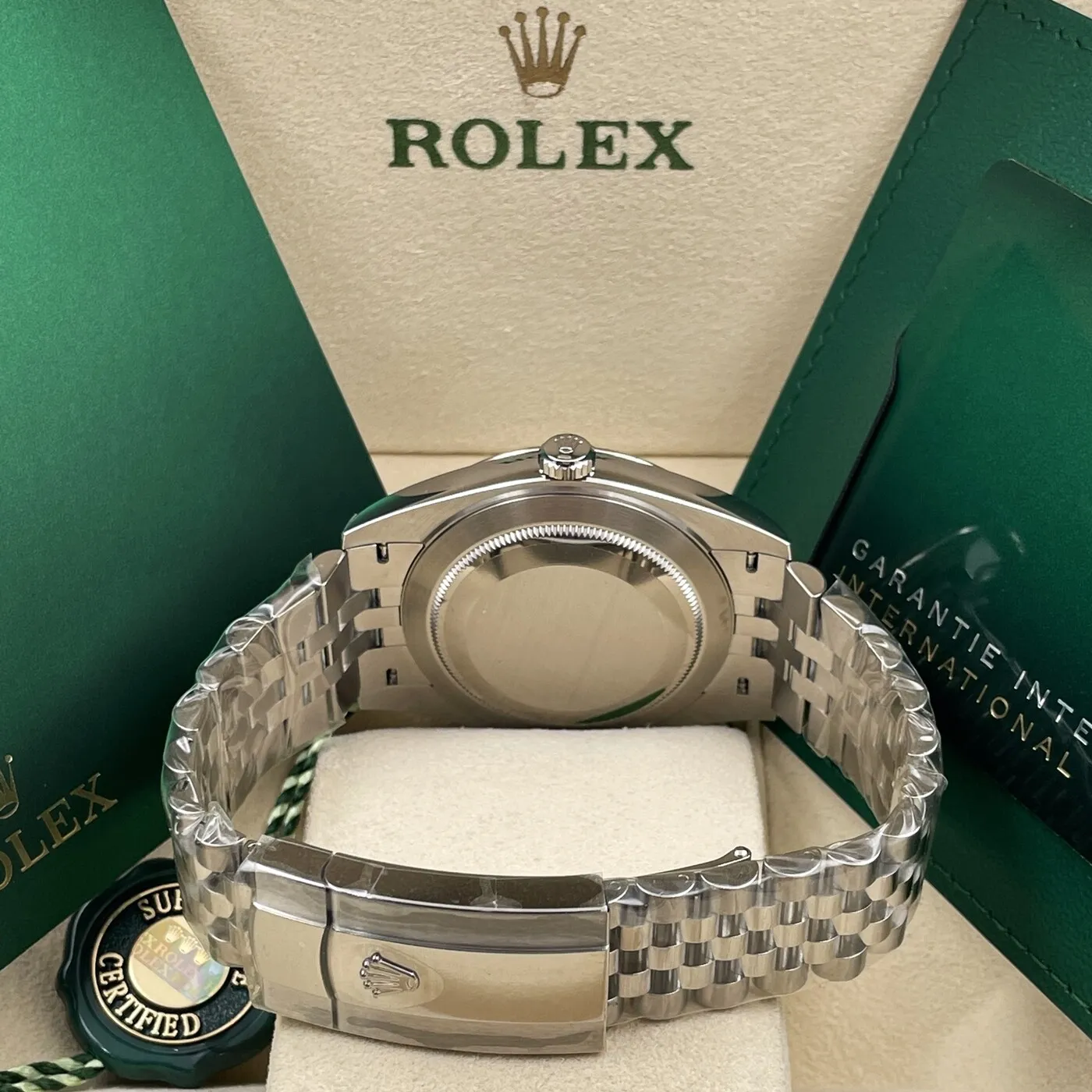 Rolex Datejust 41mm White Dial 126334 Jubilee Flutted - view 8