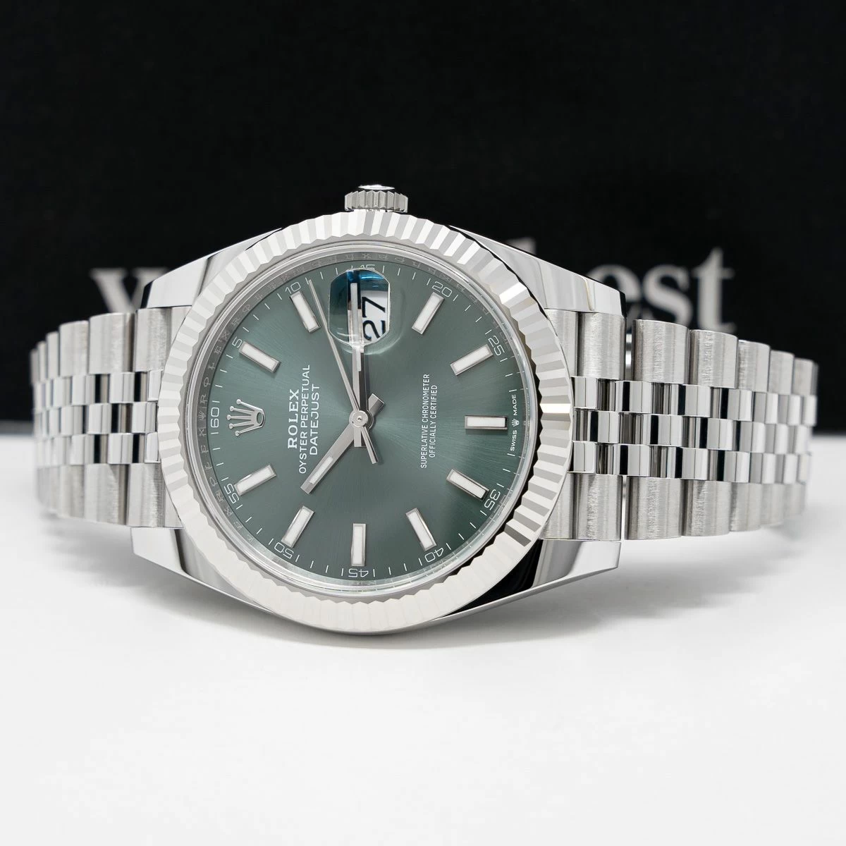 Rolex Datejust 41mm Green Dial 126334 Jubilee - view 8