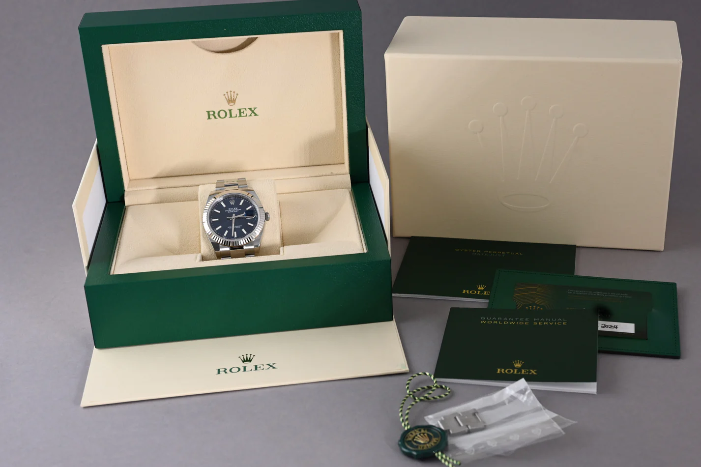 Rolex Datejust 41mm Blue Dial 126334 Oyster - view 4