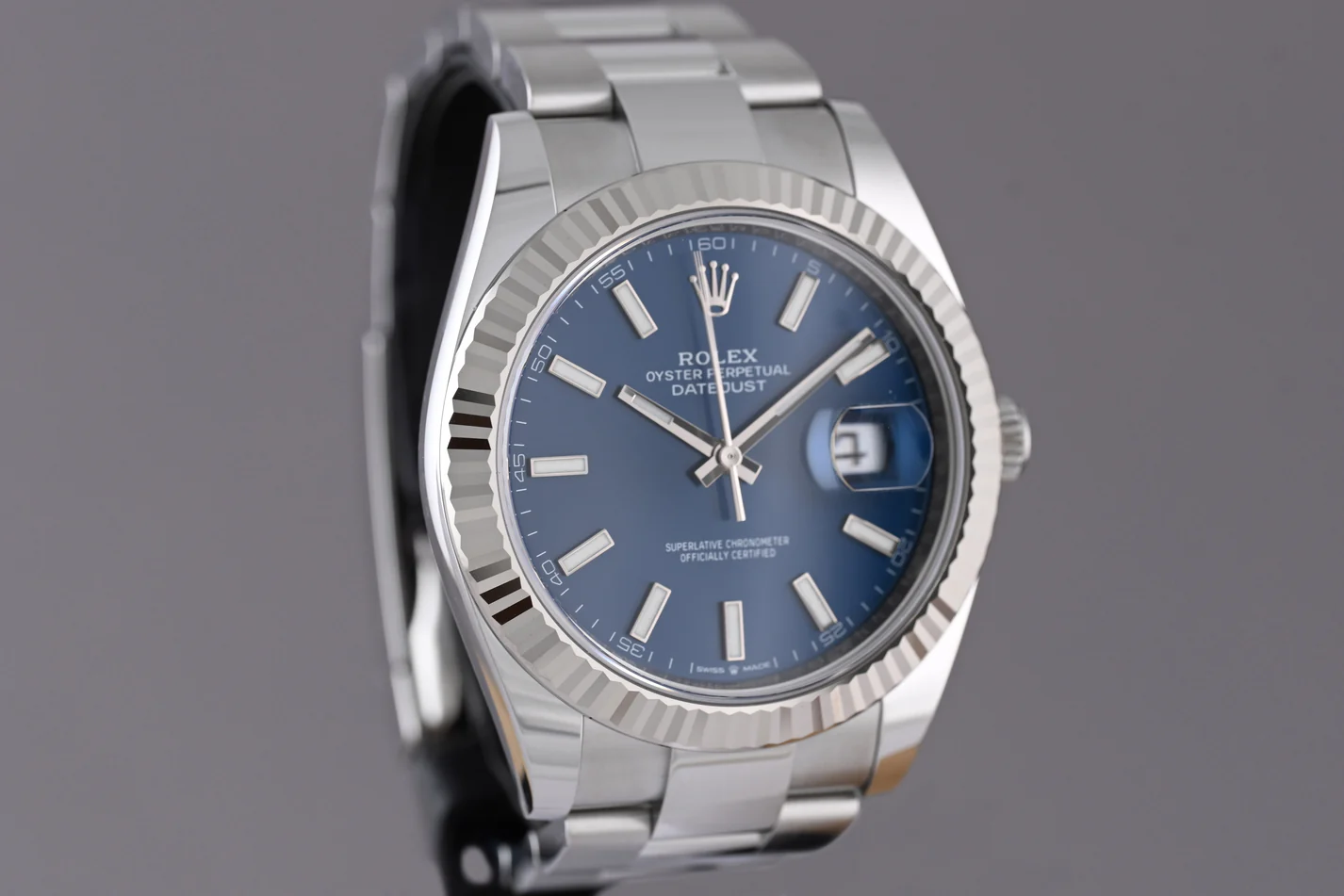 Rolex Datejust 41mm Blue Dial 126334 Oyster - view 9