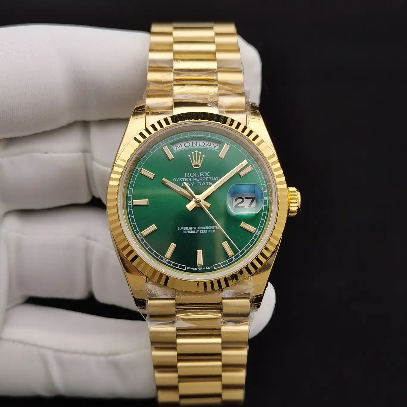 Rolex Day-Date II 36mm Green Dial 128238 - view 4