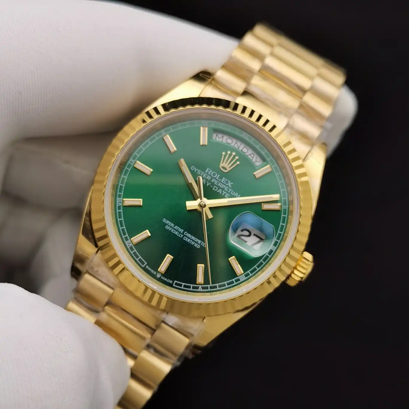 Rolex Day-Date II 36mm Green Dial 128238 - view 5
