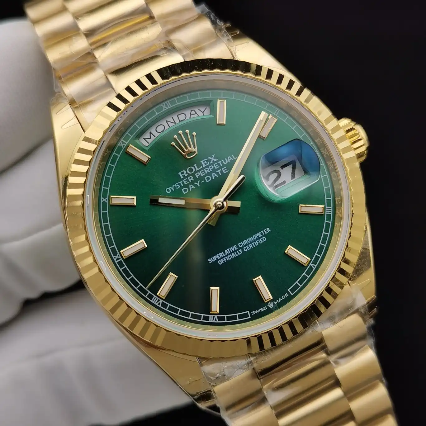 Rolex Day-Date II 36mm Green Dial 128238 - view 8