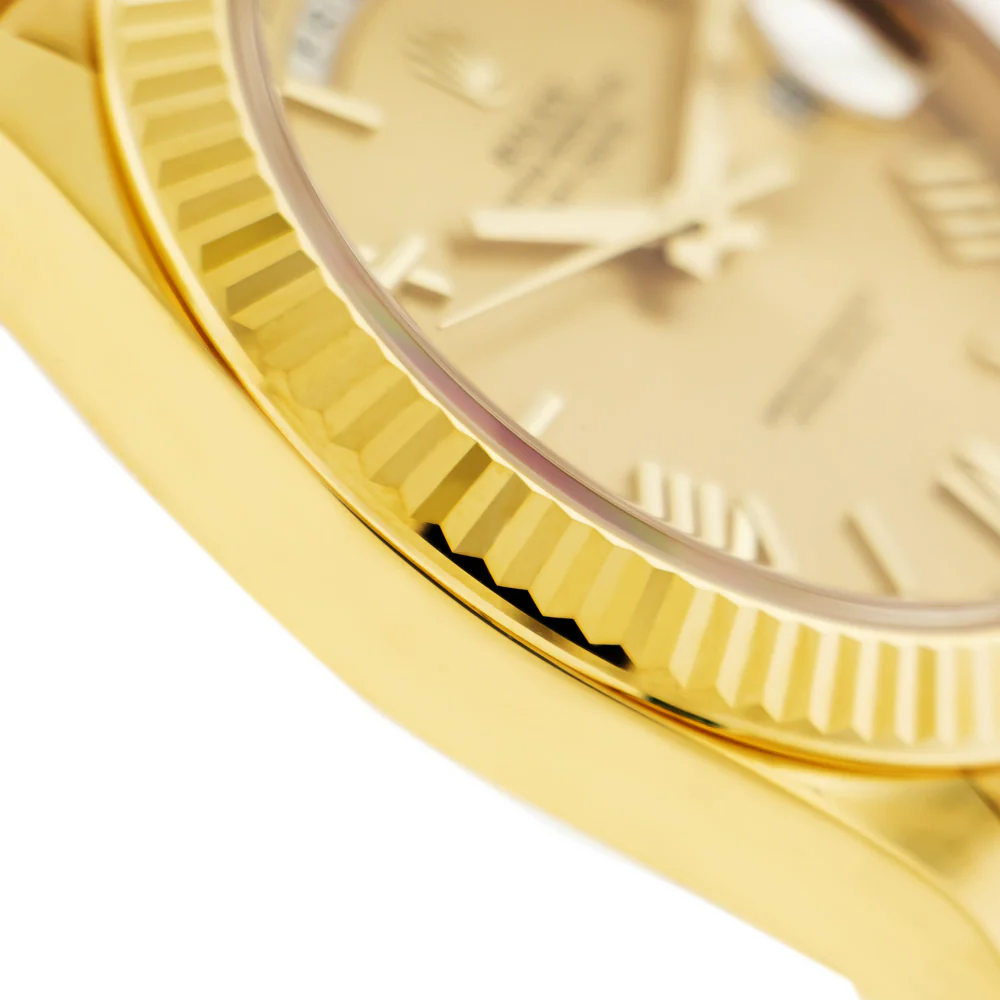 Superclone Rolex Day-Date 40 mm Roman Champagne Dial 228238 - view 7