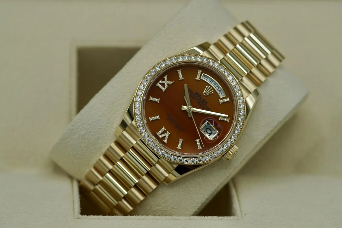 Superclone Rolex Day-Date 36 mm Carnelian Dial 128348RBR - view 5