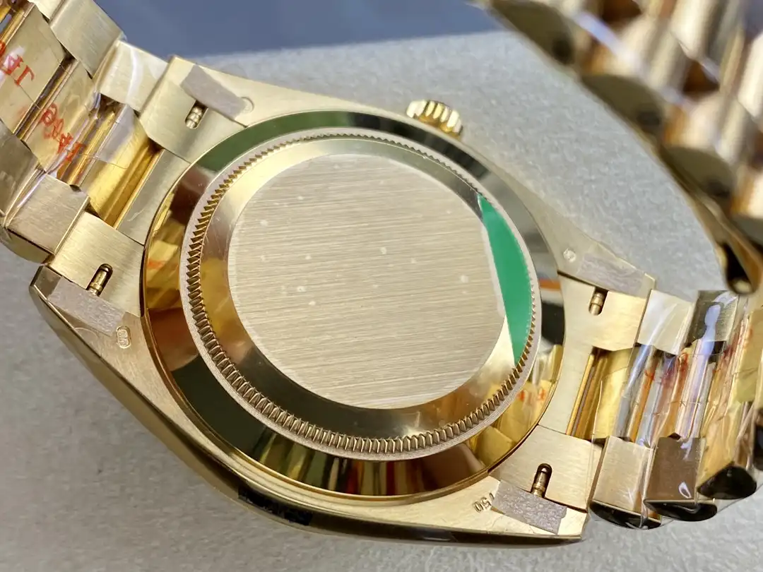 Superclone Rolex Day-Date II 40mm Champagne Dial 228238 - view 9