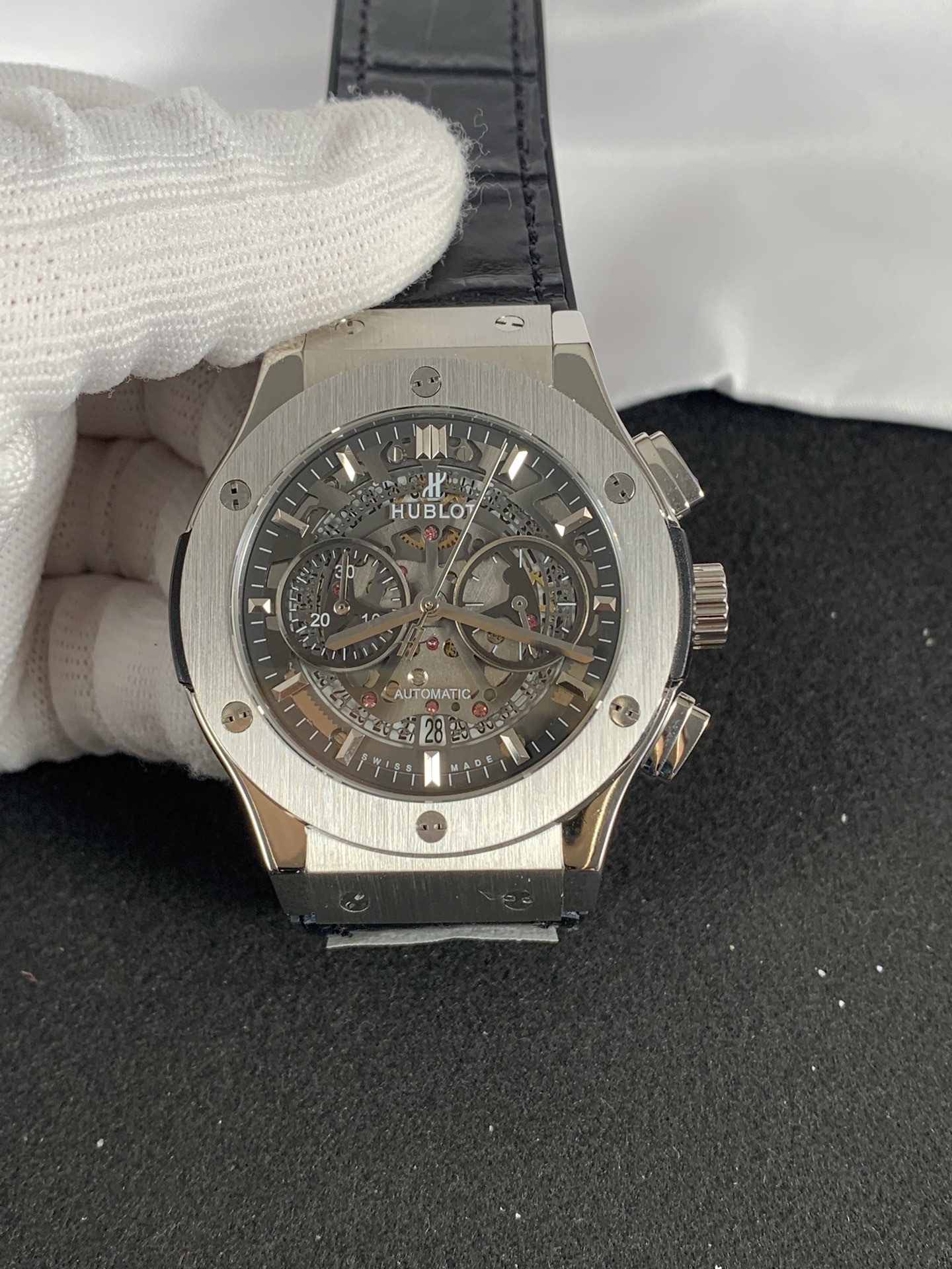 Hublot Classic Fusion Aerofusion Titanium 525.NX.0170.LR