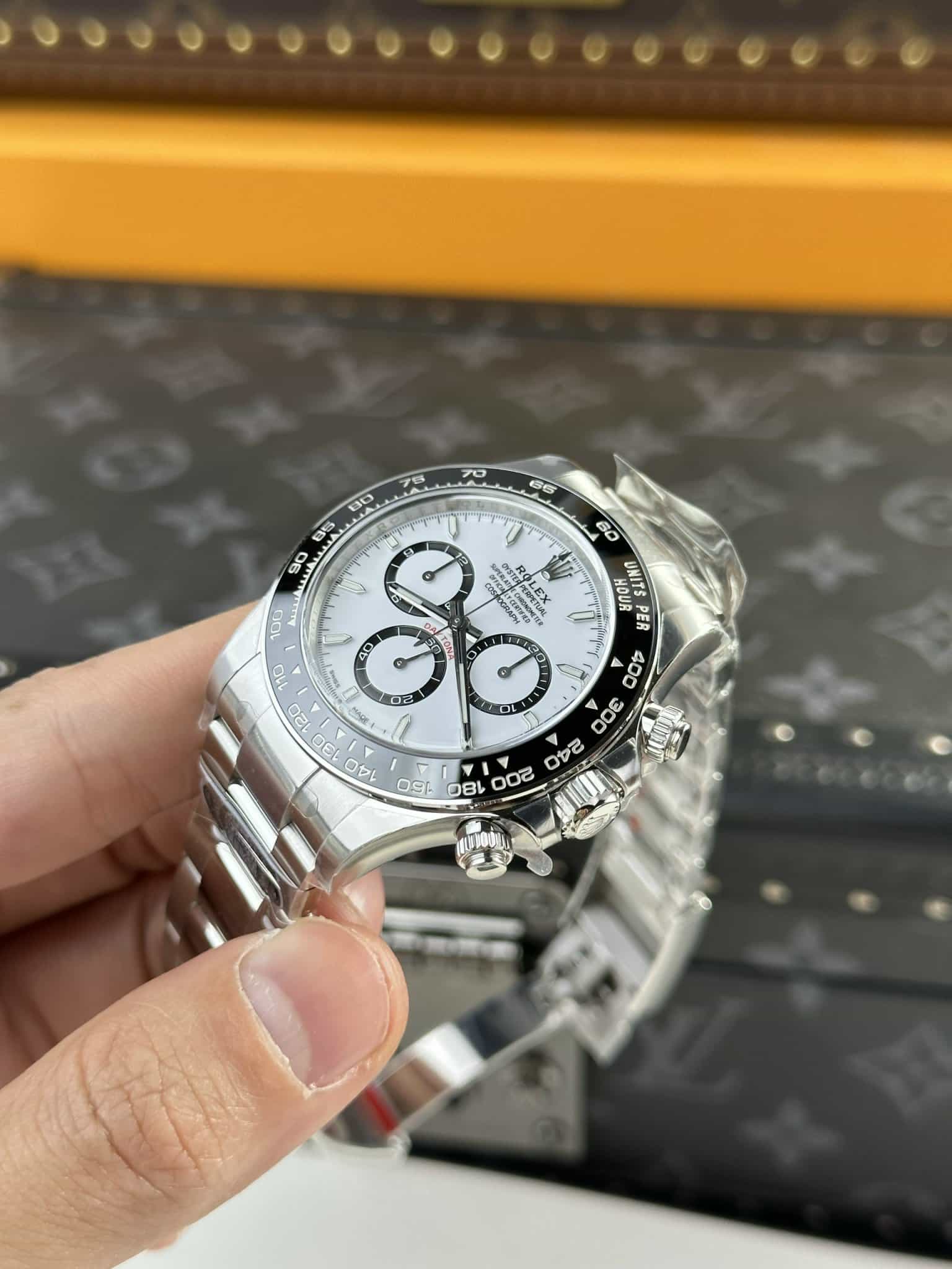 Superclone Rolex Daytona  Panda  40 mm White Dial 126500LN - view 4