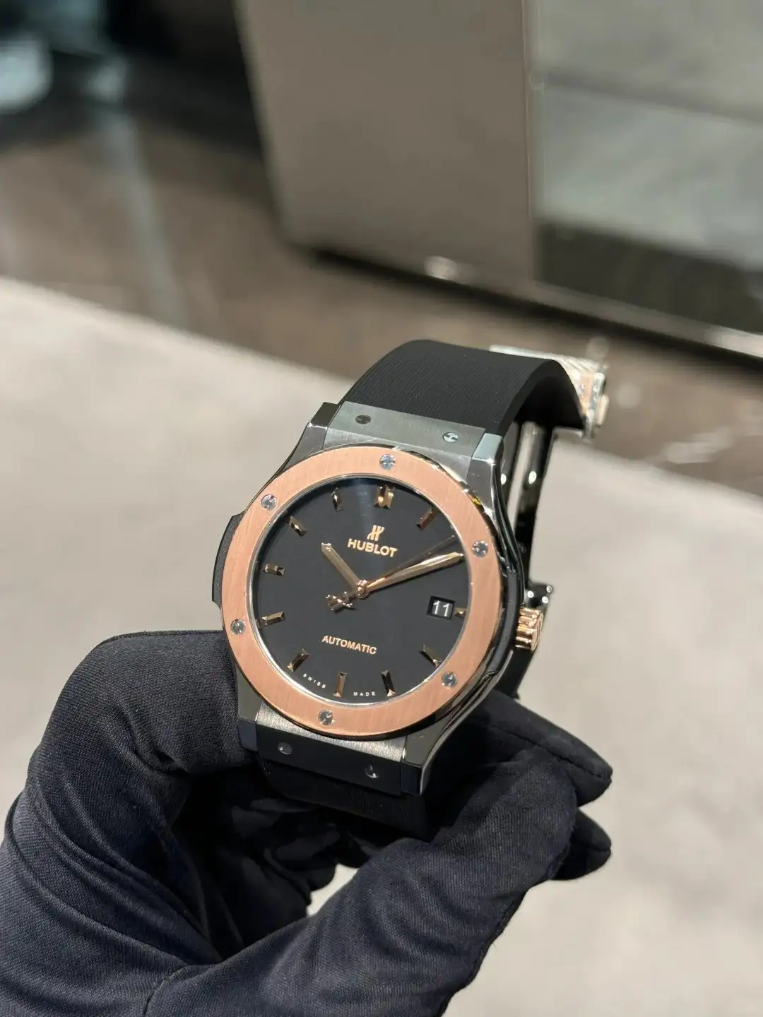 Hublot Classic Fusion Men Automatic Black Rubber Watch 511.NO.1181.RX - view 3