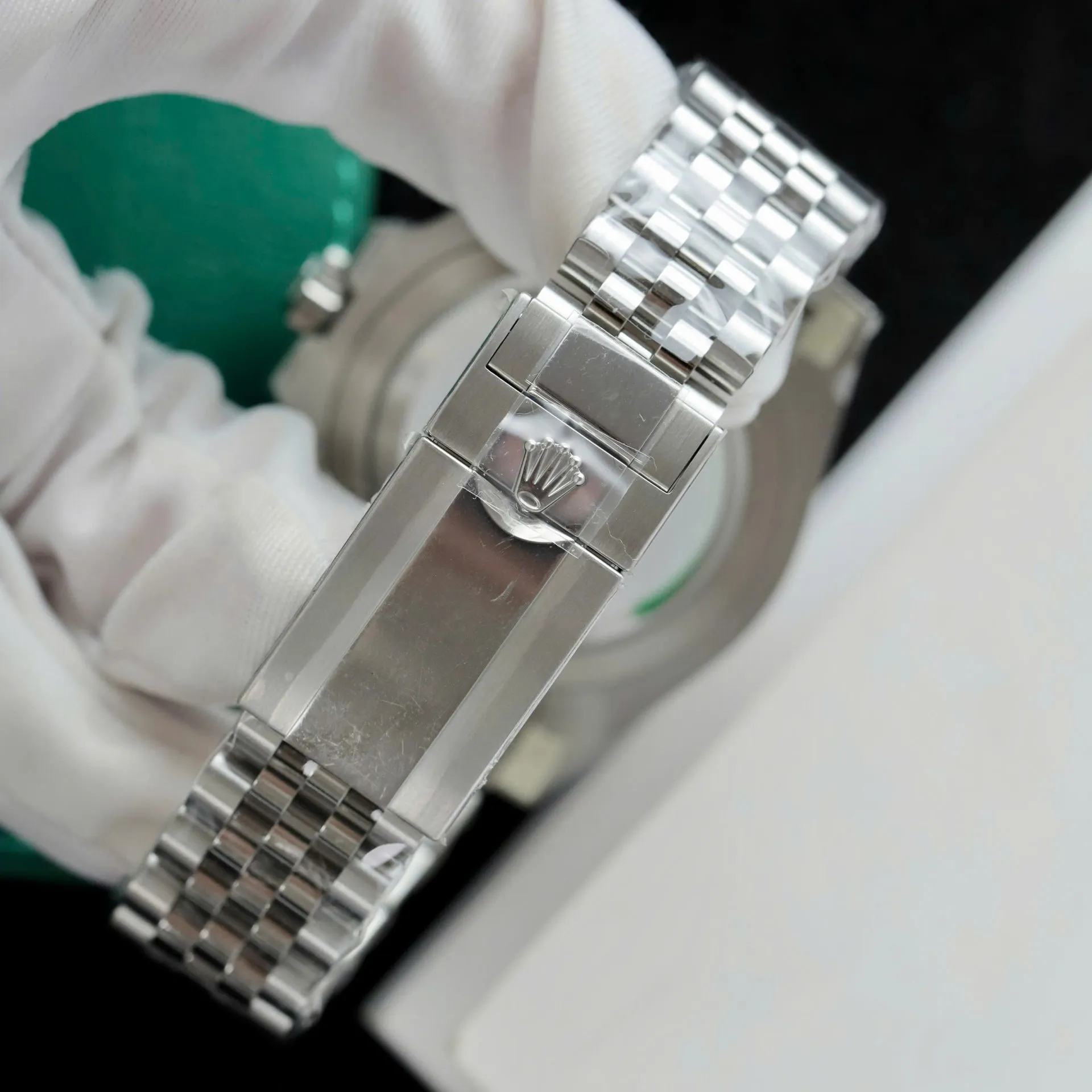 Superclone Rolex GMT-Master II 40 mm 126729VTNR Jubilee “Absinthe” - view 12