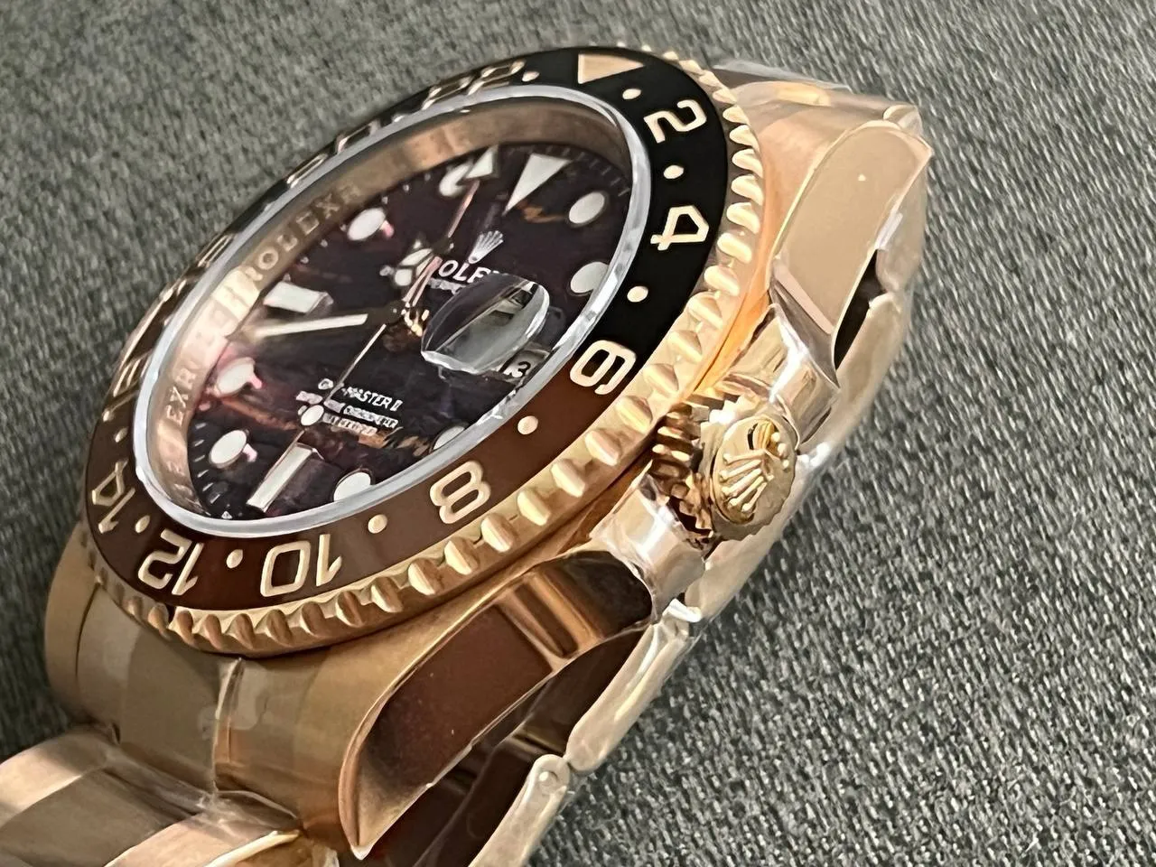 Superclone Rolex GMT-Master II 40 mm 126715CHNR Tiger Iron Dial - view 12