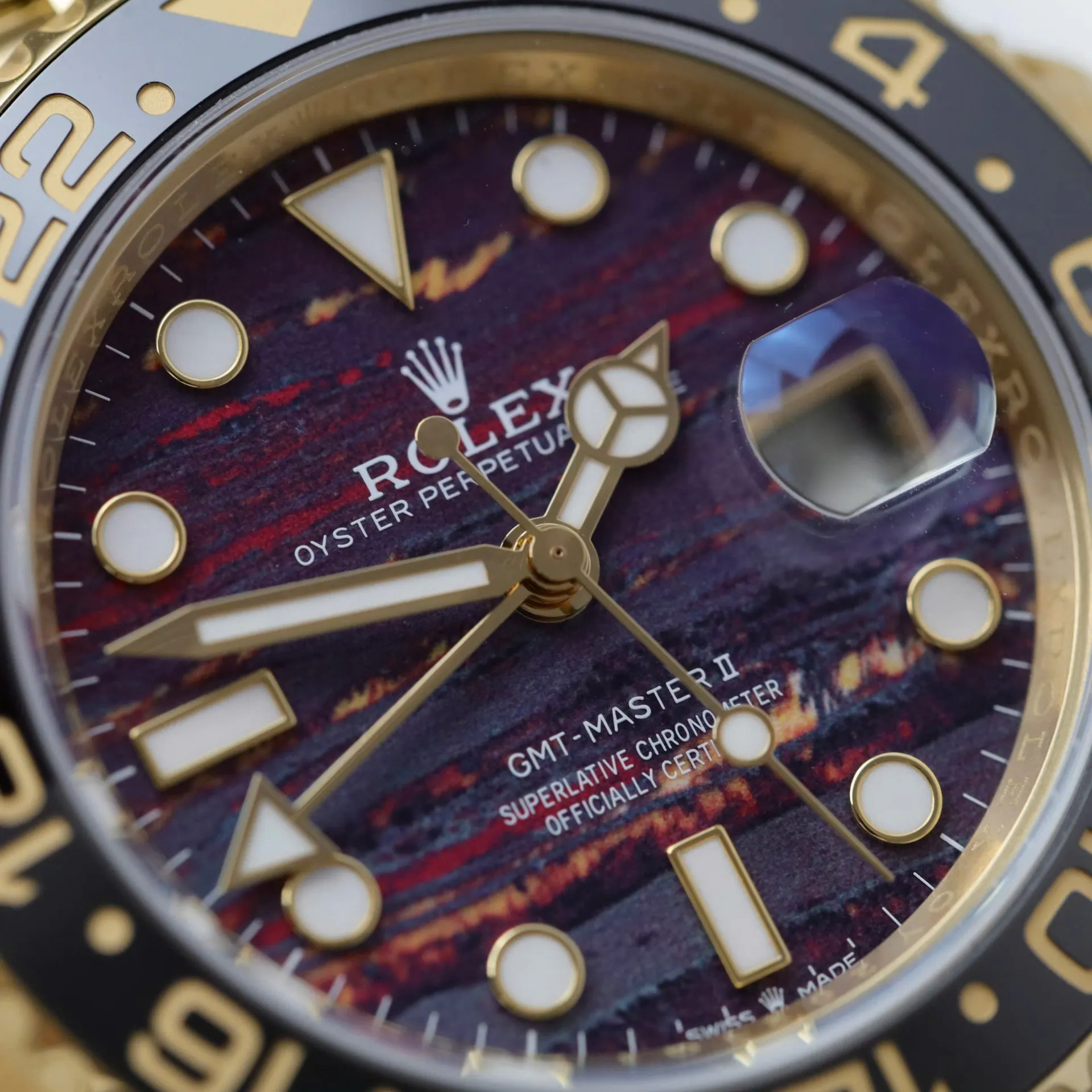 Superclone Rolex GMT-Master II 40 mm 126718GRNR Tiger Iron Dial - view 11