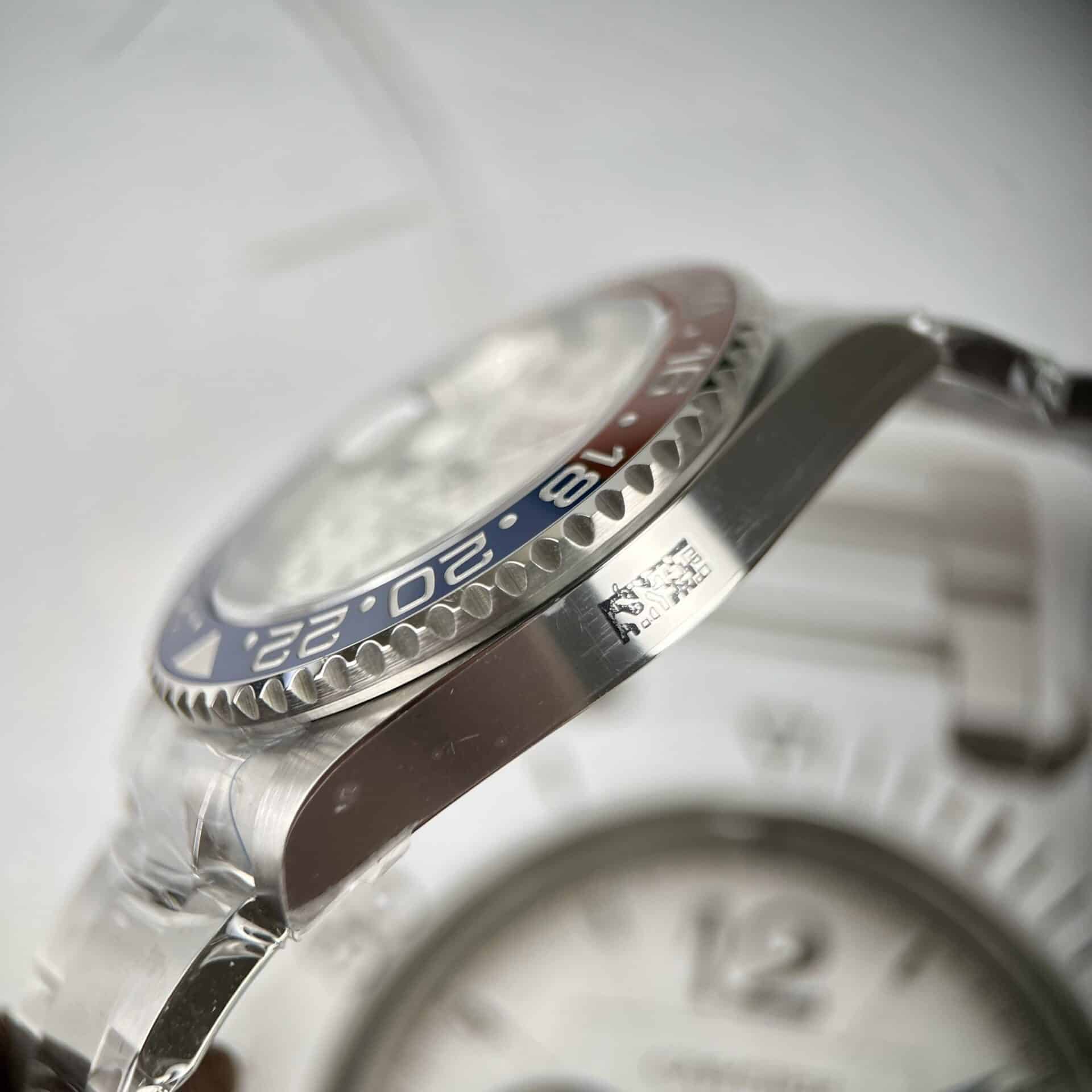 Superclone Rolex GMT-Master II Meteorite Dial 126719BLRO  Superman  Oyster - view 10