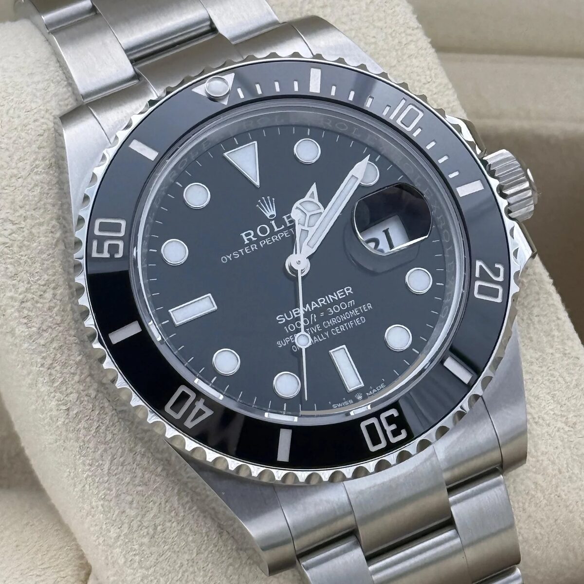 Superclone Rolex Submariner 41mm Black Dial 126610LN - view 9