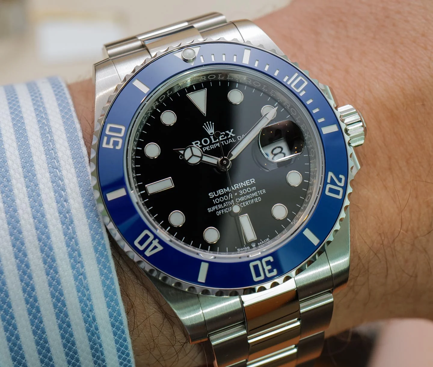 Rolex Submariner 41mm Black Dial 126619LB - view 10