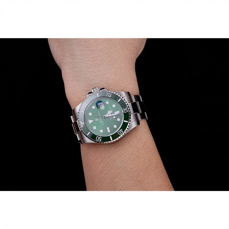 Rolex Submariner 41mm Green Dial 1454069 - view 9
