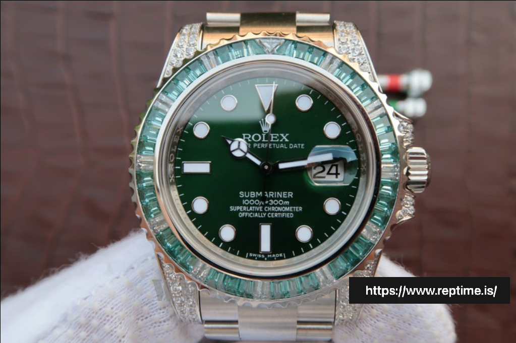 Rolex Submariner 116610 Men Automatic 40MM - view 5