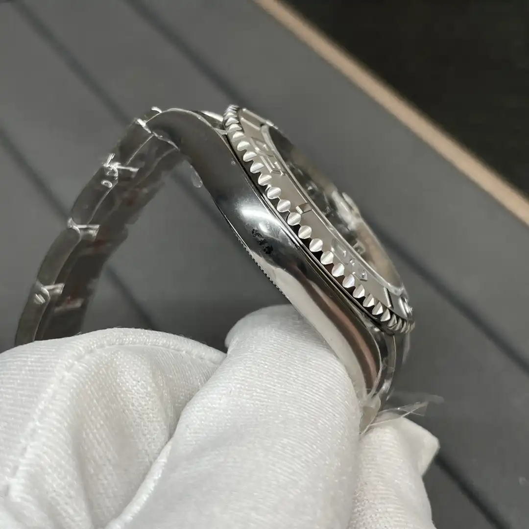 Superclone Rolex Yacht-Master Rhodium Dial 126622 40mm - view 9