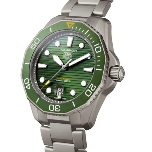 TAG Heuer Aquaracer Men Automatic Green Titanium Watch WBP208B.BF0631 - view 3